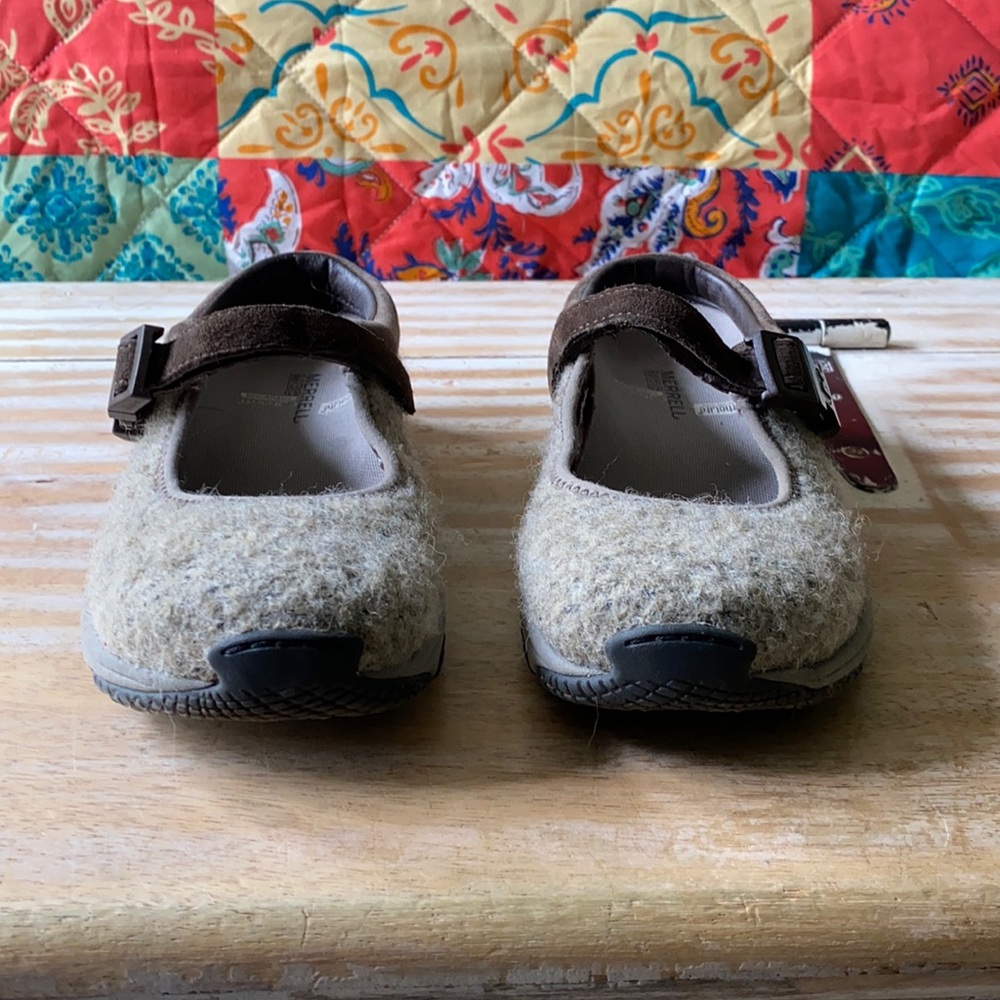 Merrell clogs size 7